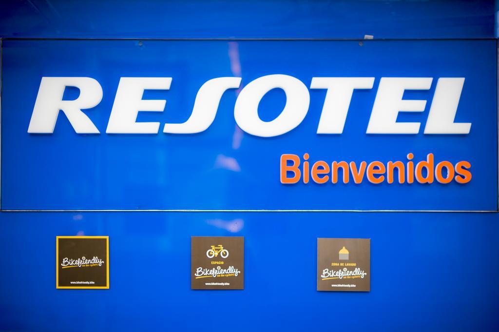 Resotel Villares de la Reina Ngoại thất bức ảnh
