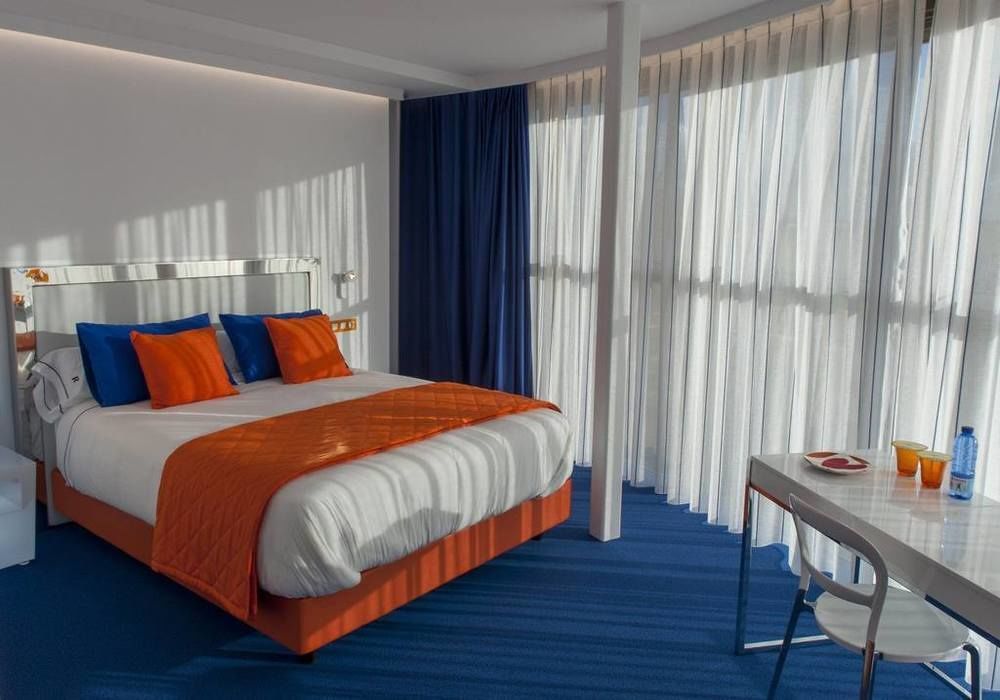 Resotel Villares de la Reina Ngoại thất bức ảnh