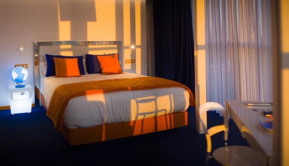 Resotel Villares de la Reina Ngoại thất bức ảnh