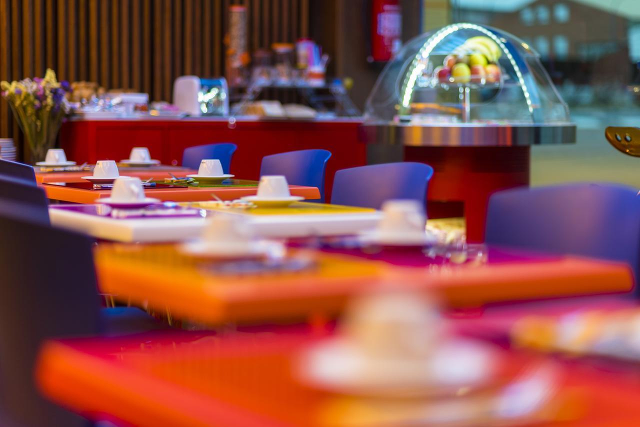 Resotel Villares de la Reina Ngoại thất bức ảnh